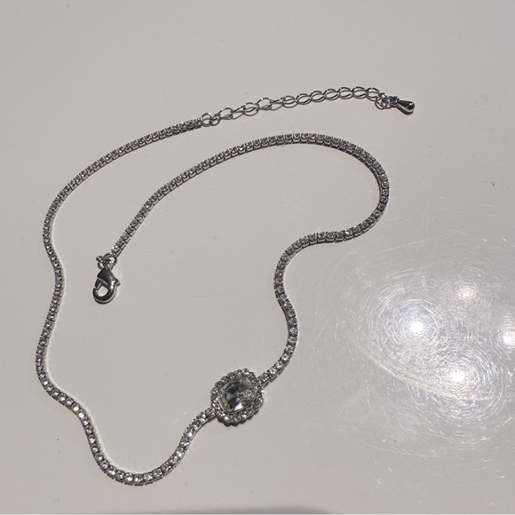 Bittersweet Fashion Silver Tone Rhinestone Choker ✨ - Picture 5 of 5